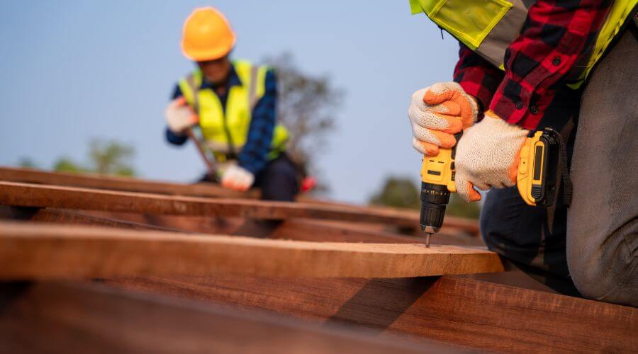 Professional gutter cleaning in Dickinson, TX